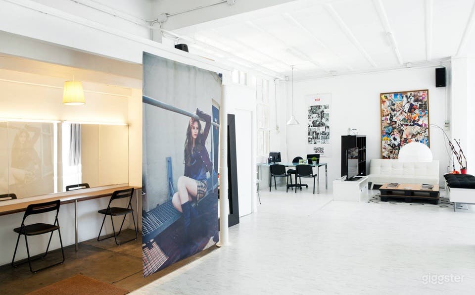 Loft muy iluminado con luz natural Photo 3