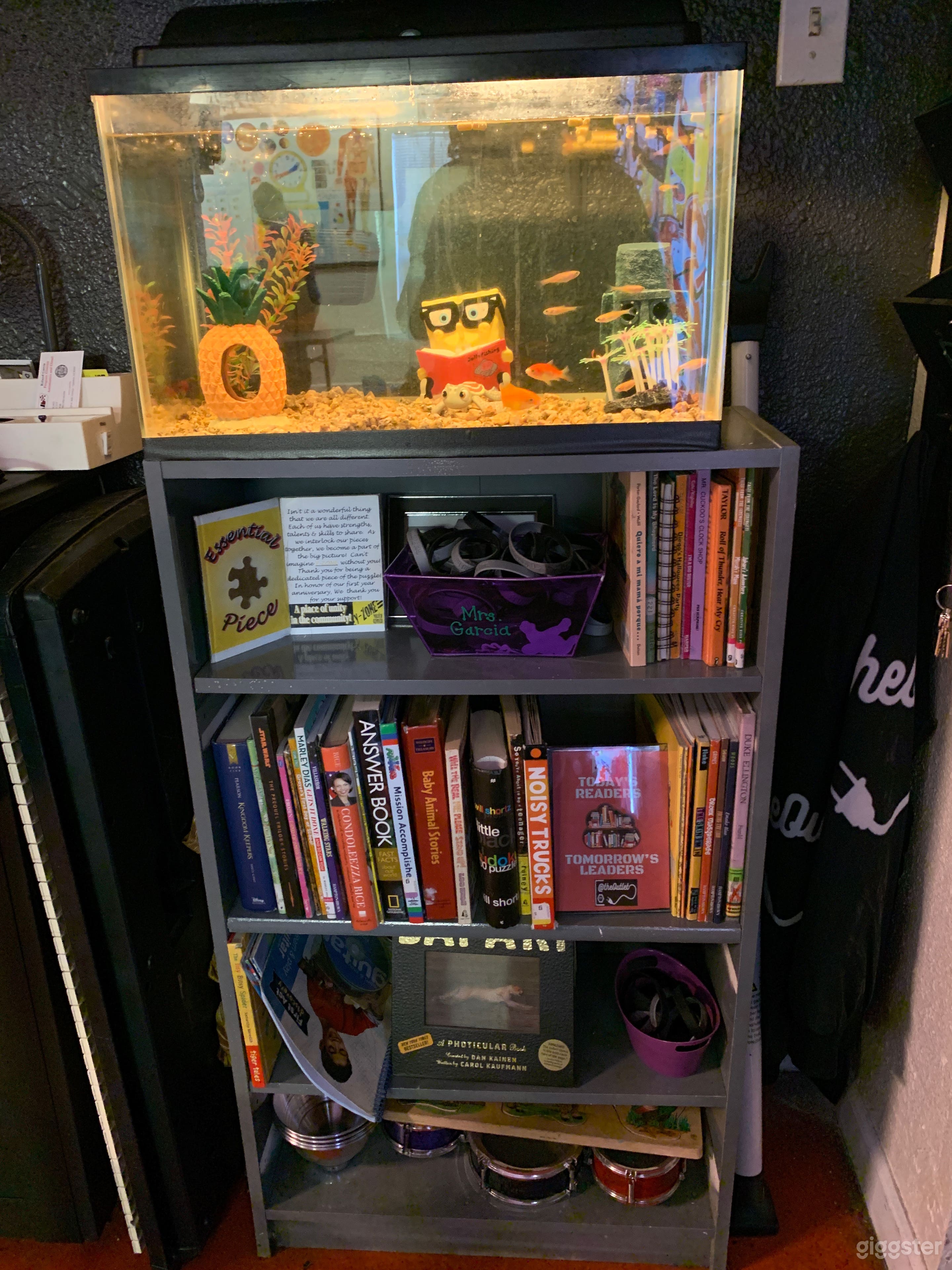 Intimate Urban Creative Art-Themed Flex Space Photo 4