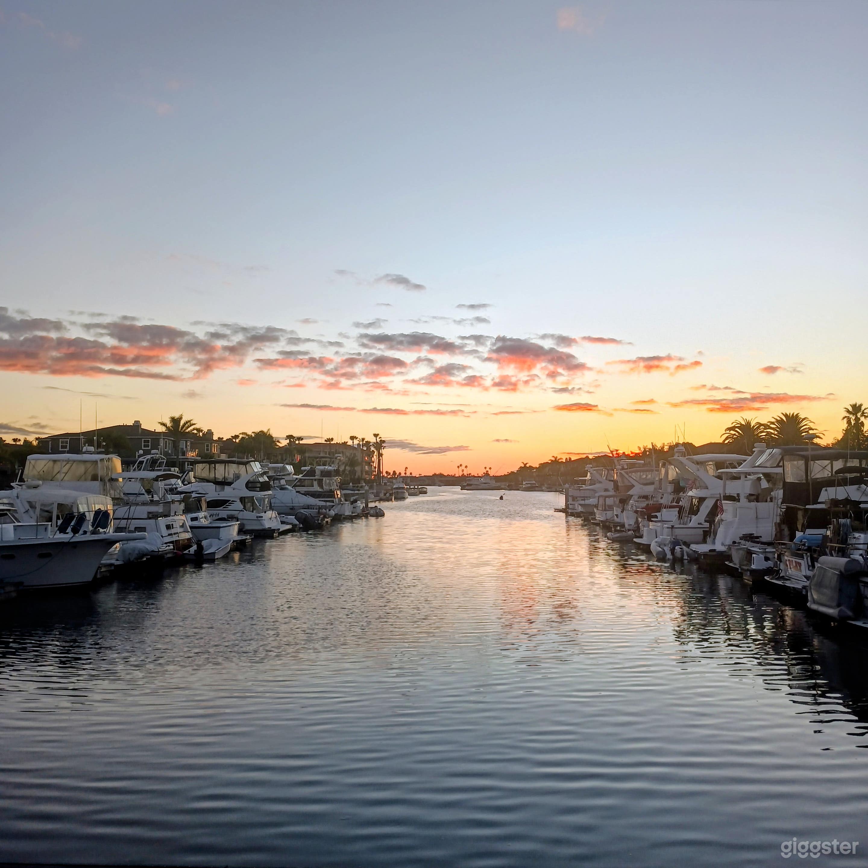 Luxury Sleek Yacht 52 foot, pretty views Photo 2