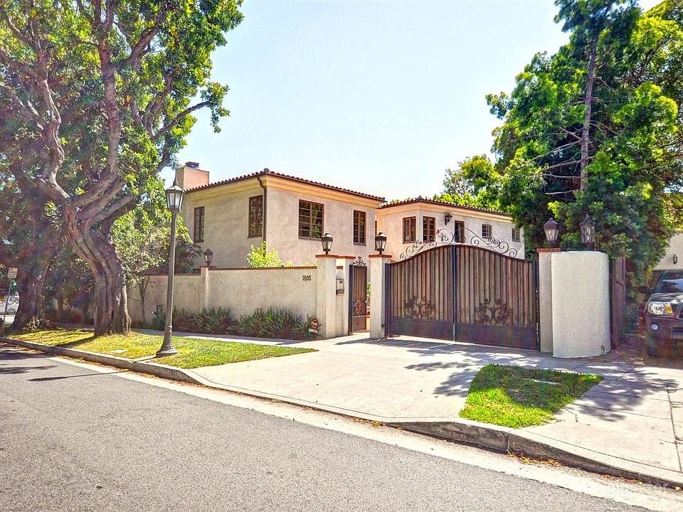 Luxury Hollywood Hills Estate Photo 3