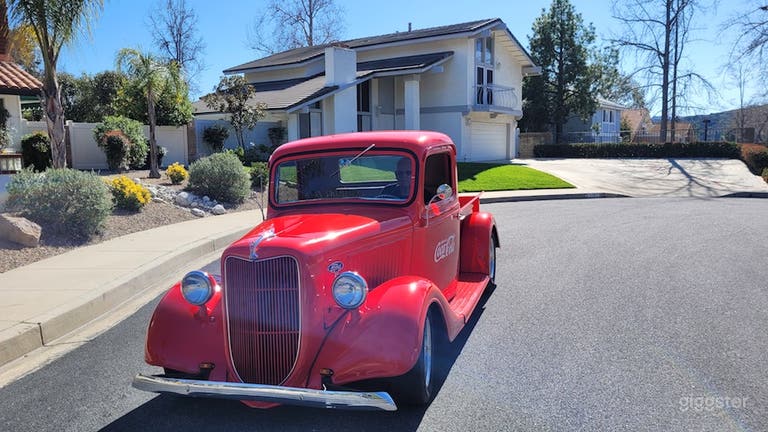  #76,105 Classic Ford Pick Up Truck 