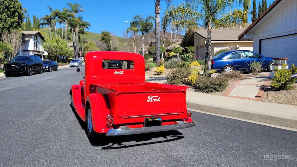 #76,105 Classic Ford Pick Up Truck Photo 4