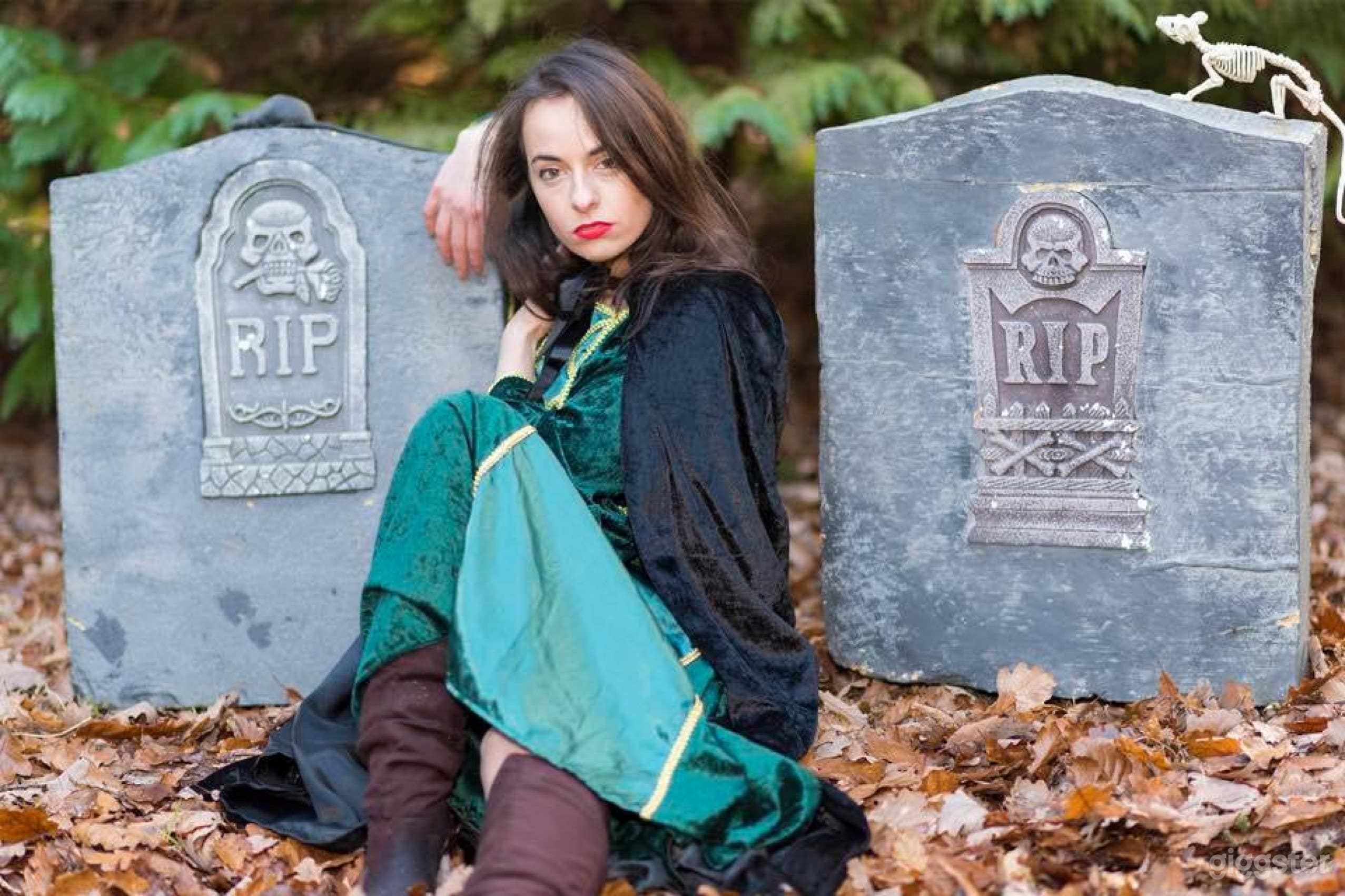 Graveyard Set  Photo 4