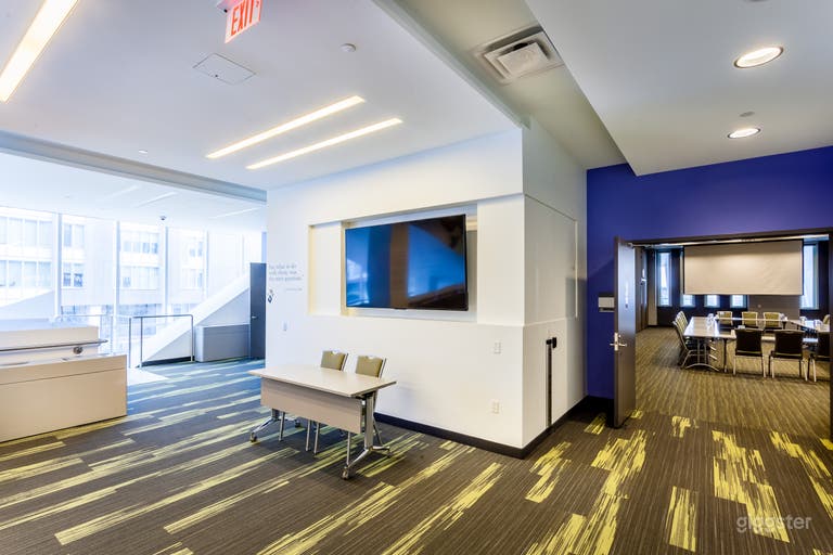  Vibrant Pre-Function Room in Toronto Downtown 