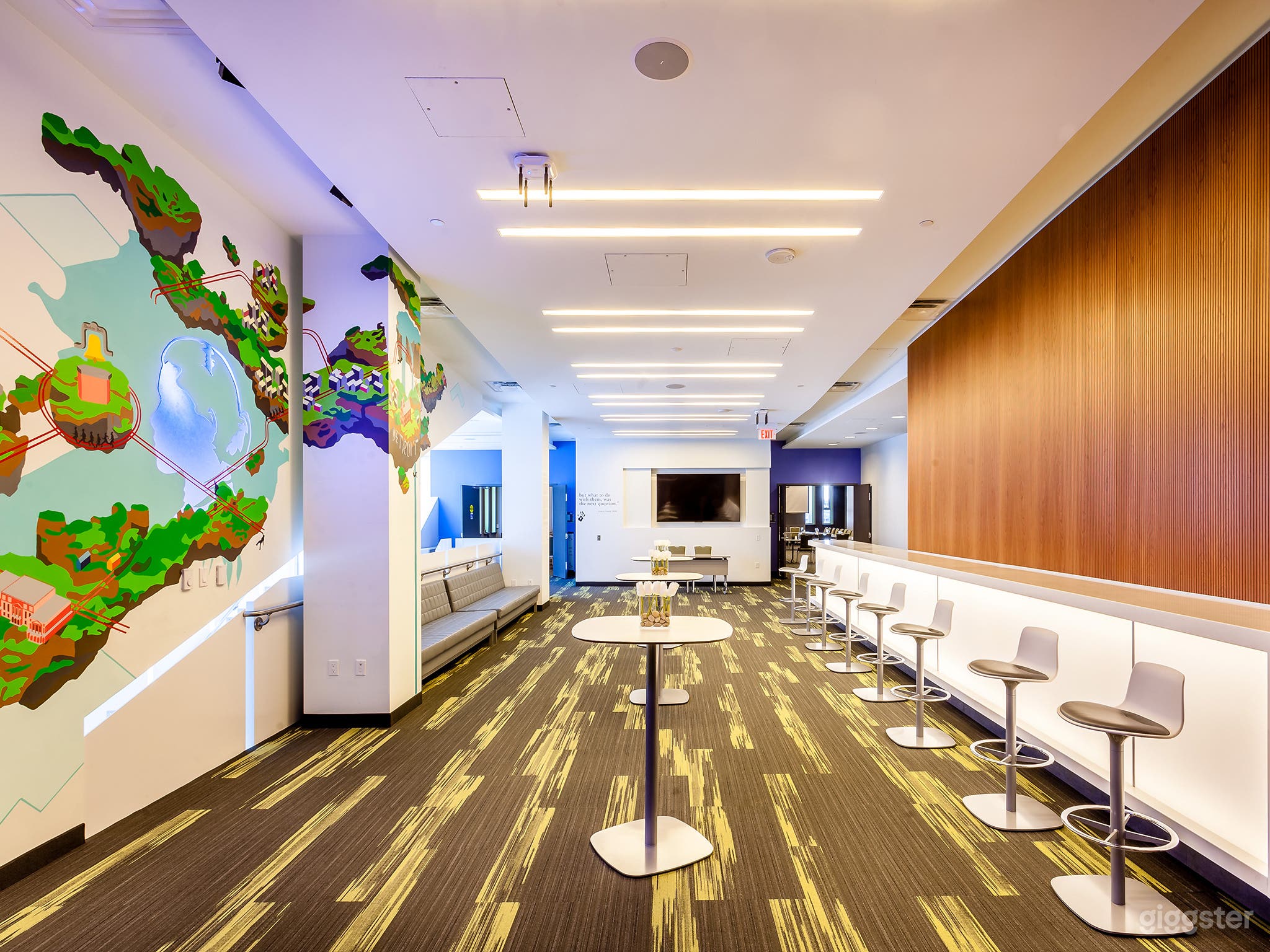 Vibrant Pre-Function Room in Toronto Downtown Photo 1