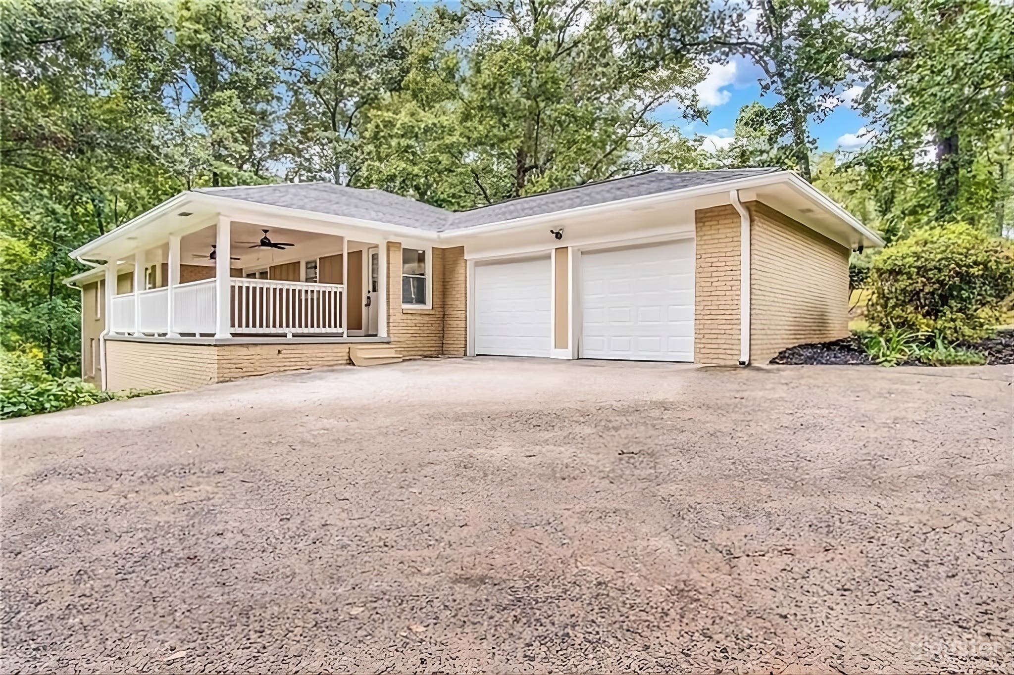 Intown Farmhouse Ranch w/ Enormous Backyard & Full Basement Photo 2