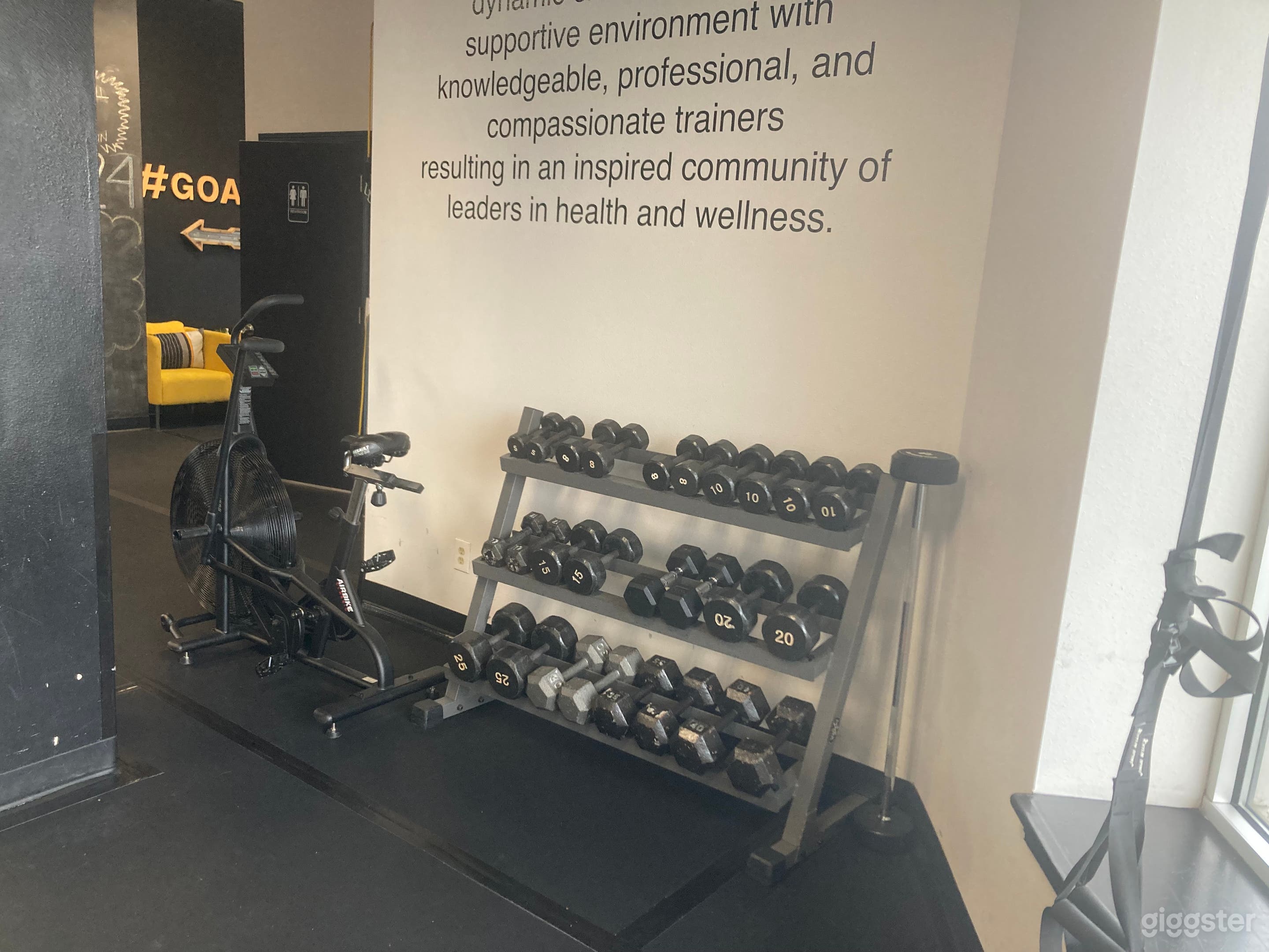 Boutique Gym/Seattle area conveniently off Aurora Ave Photo 4
