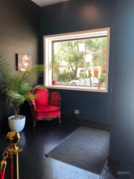 Two Hearted Queen Photo 4