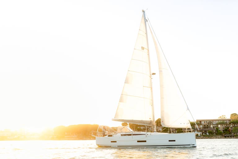  43’ Dufour 430 French Luxury Sailing Yacht 