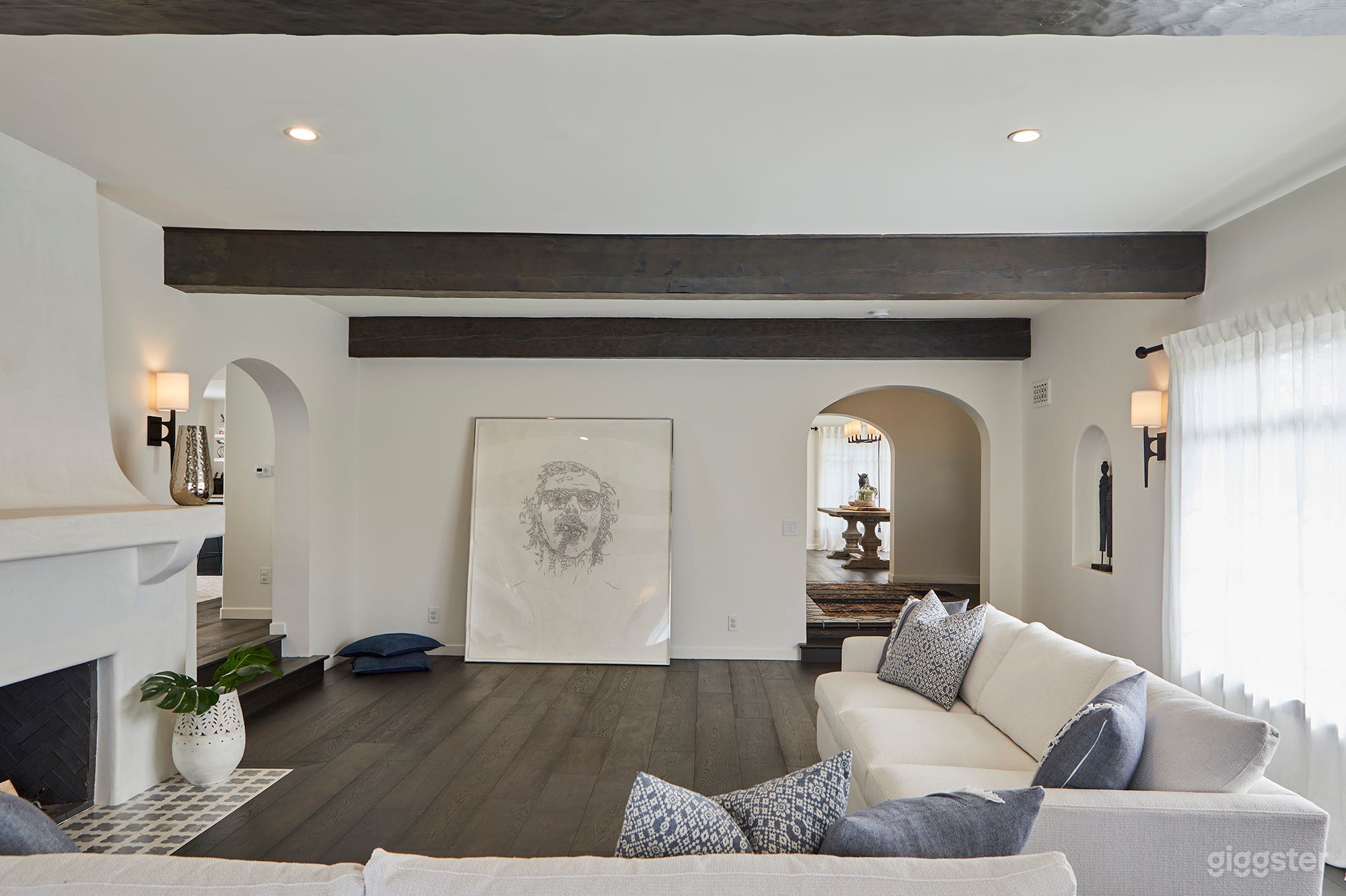 Monochromatic Medit Photo 3