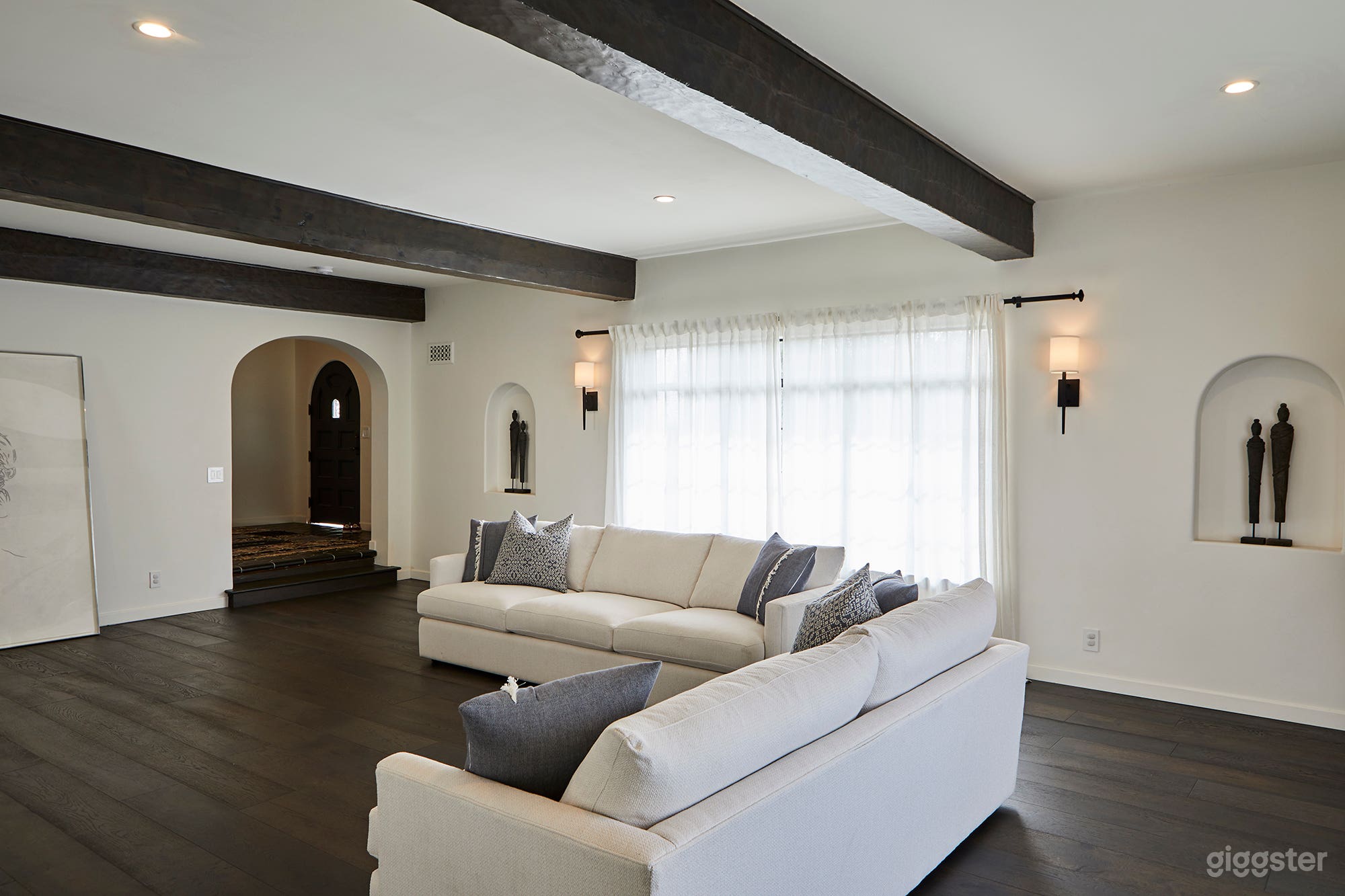 Monochromatic Medit Photo 4