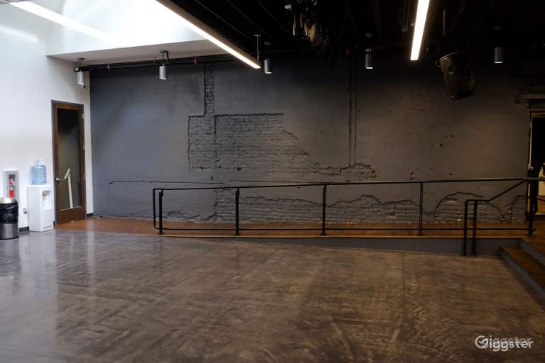 Event Space - Multifunctional Spacious Studio 