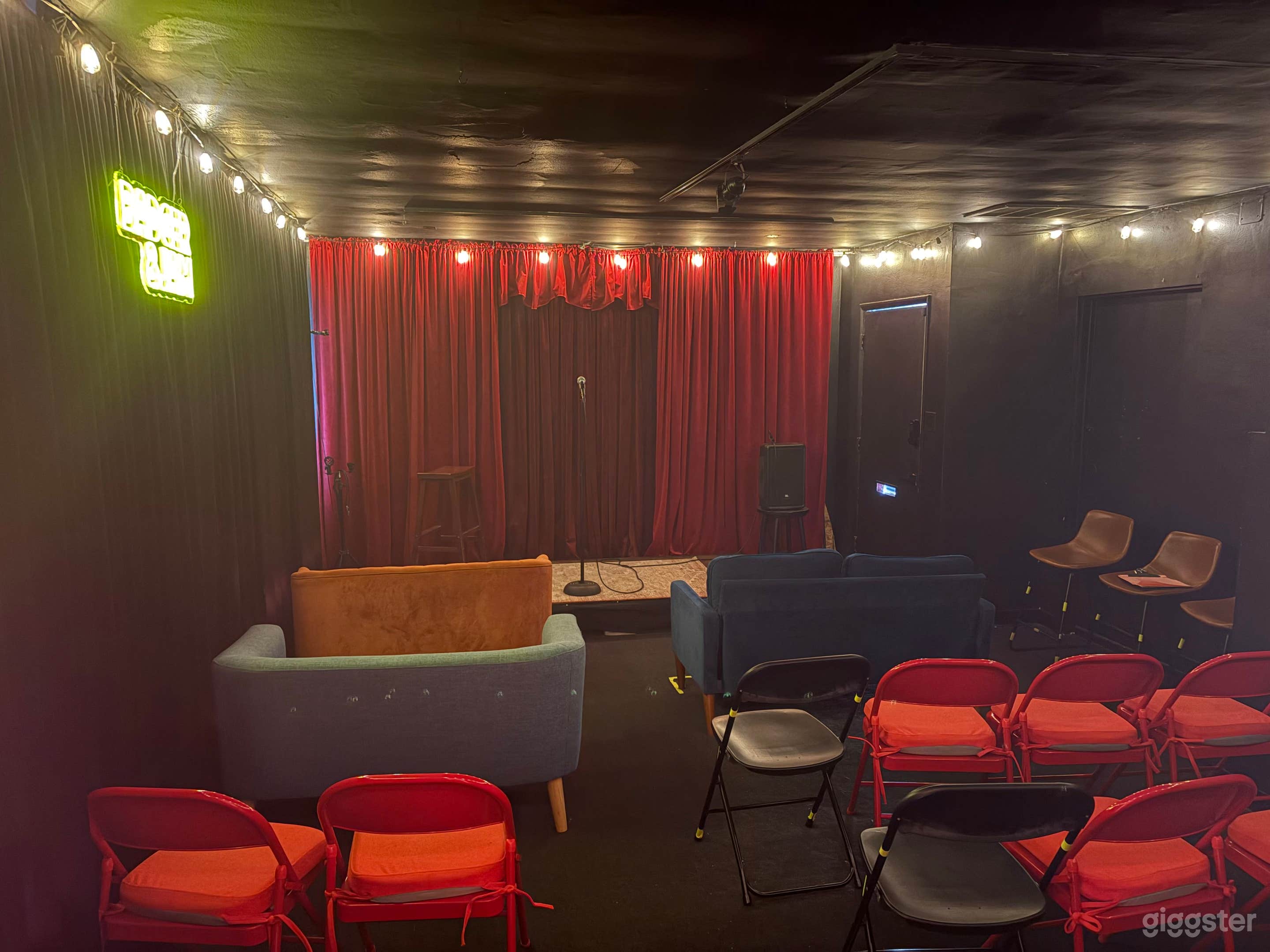 Fun comedy club theatre for filming, classes, shows Photo 2