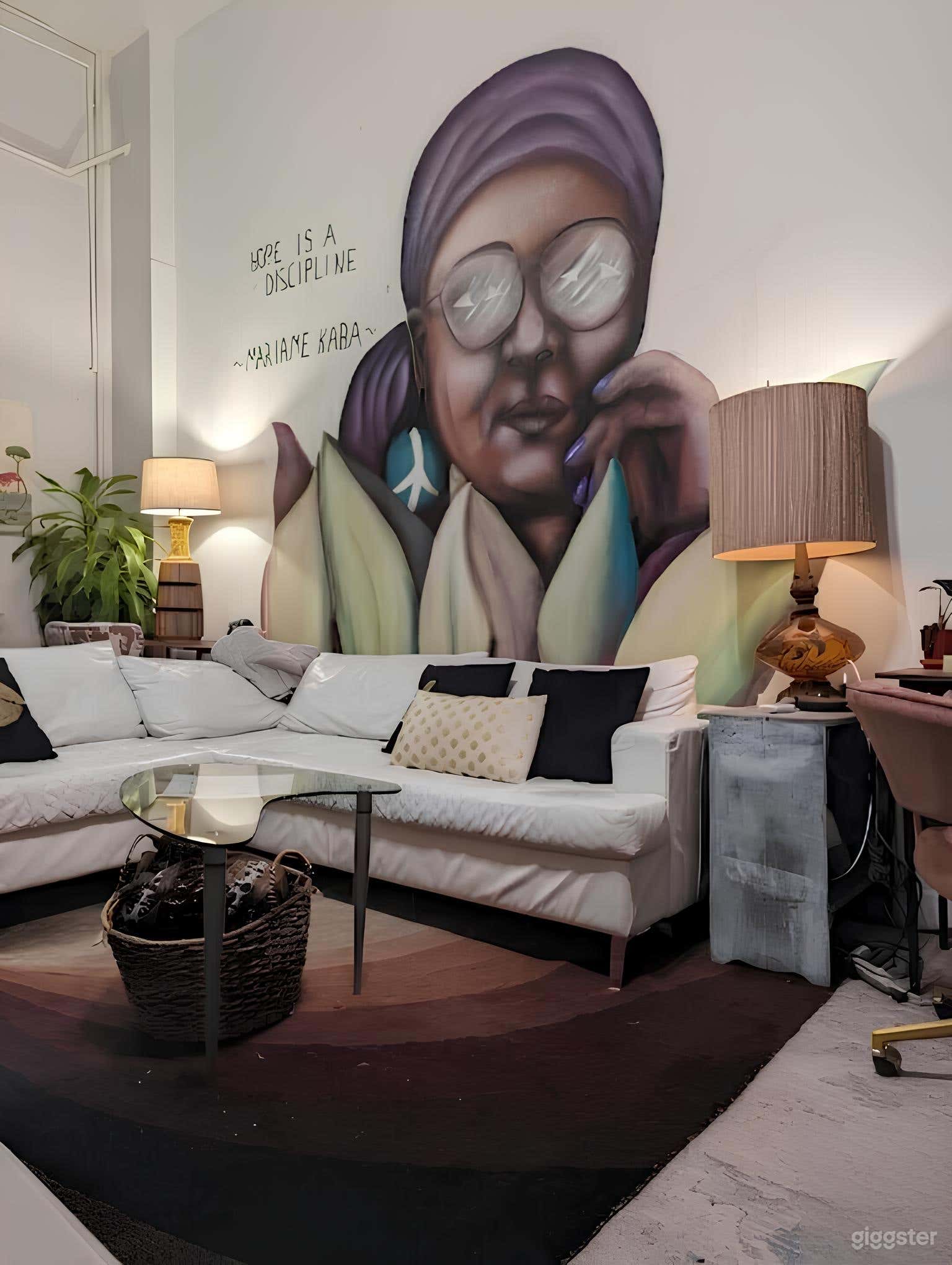 Bright Pop-up Space Photo 3