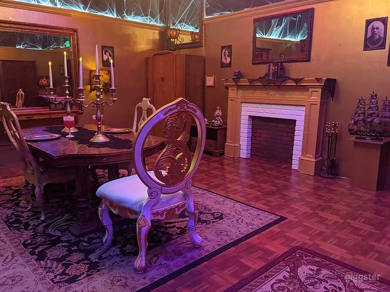 Mysterious Spooky Themed Escape Room A in Ventura Photo 1