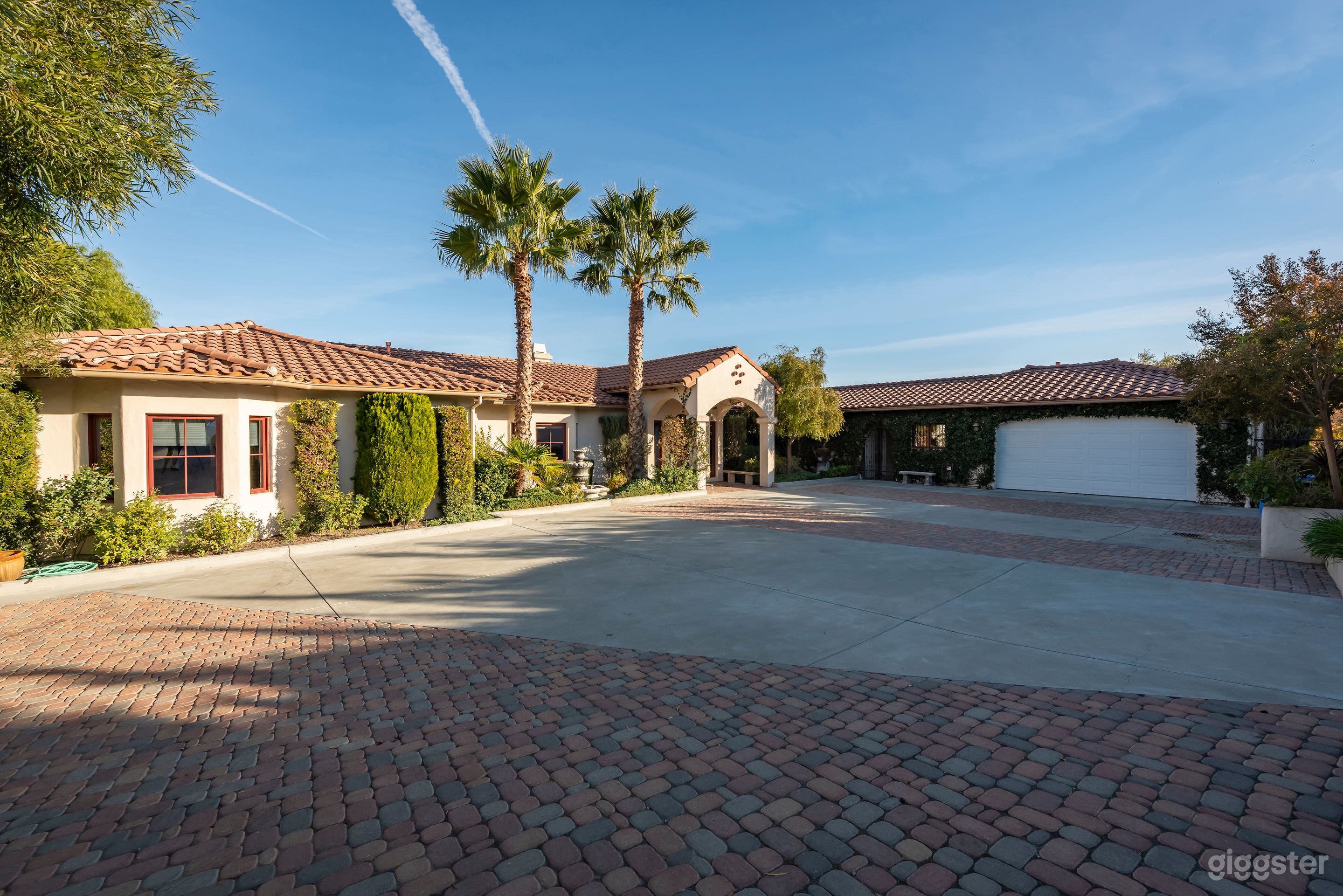 Paso Palacio Photo 1