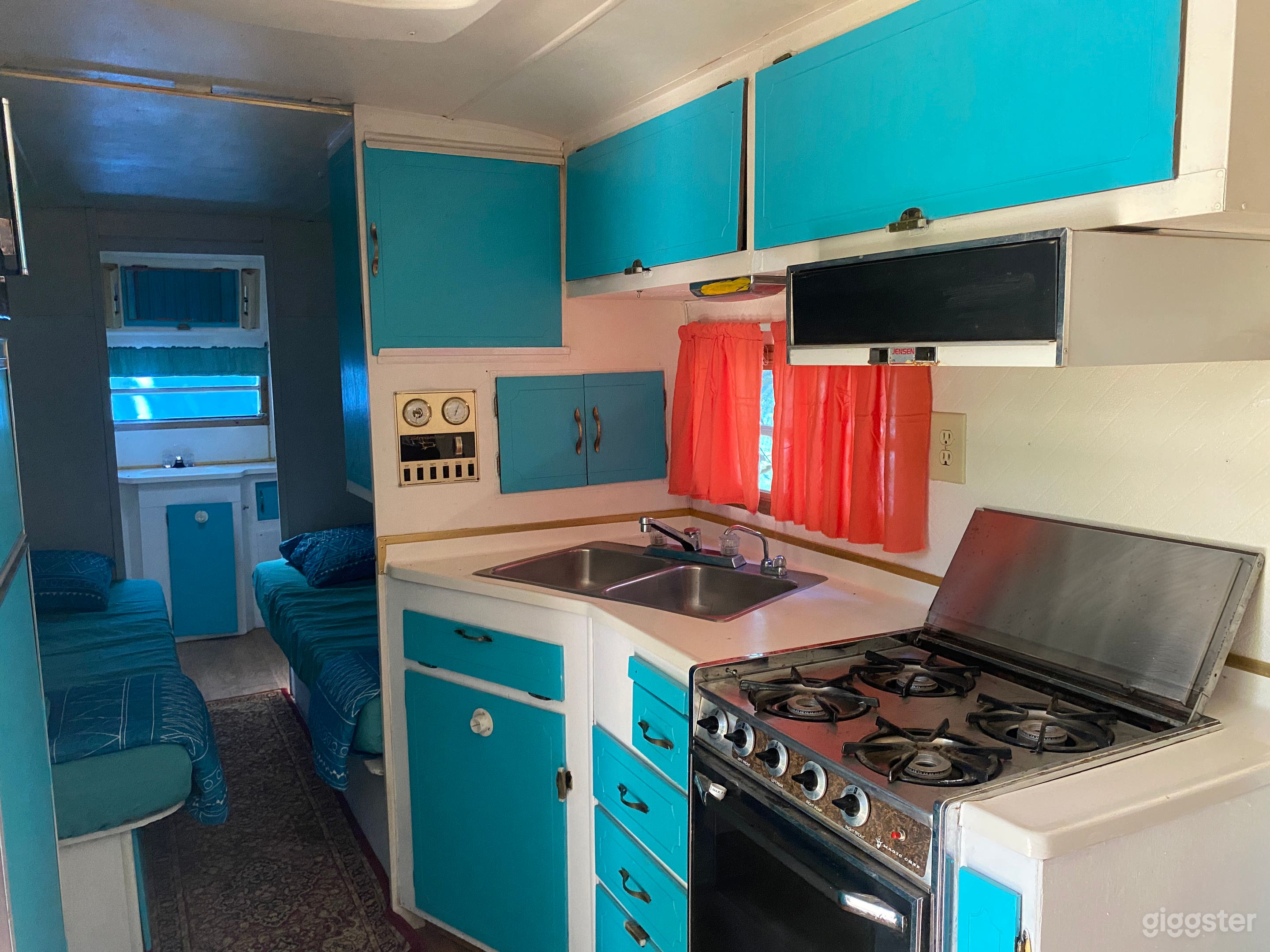 Vintage Streamline Imperial Trailer on High Desert Ranch Photo 2