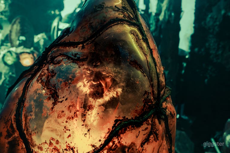  large see threw props  