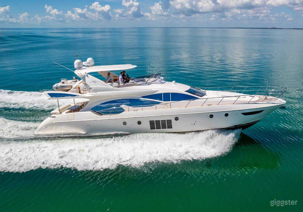 Azimut 70' Exquisite Yacht Photo 1