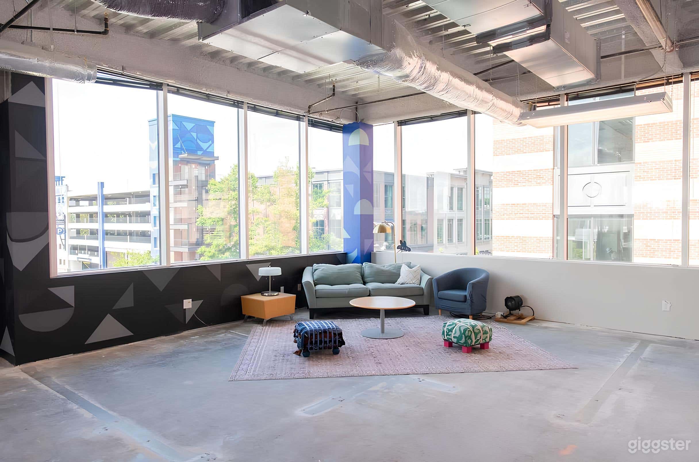 South Gallery (Lobby Area) Photo 4