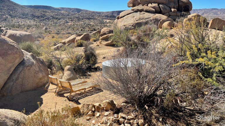  Dipping Pool with Views of Massive Boulders 