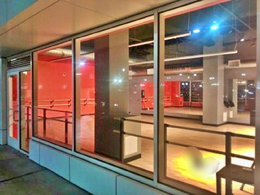 Vibrant Studio B Photo 4