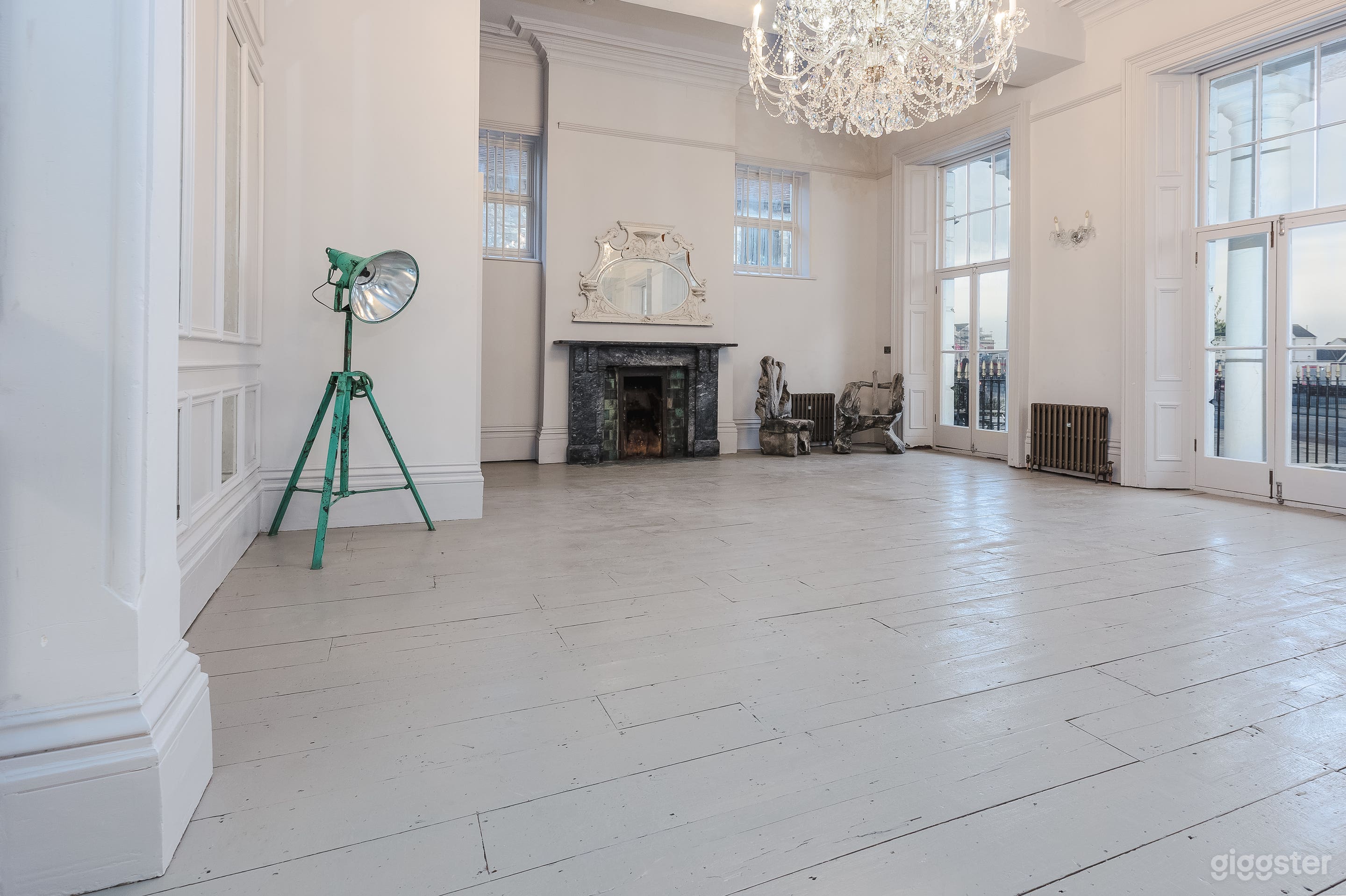 Urban Victorian Villa on seafront Photo 4