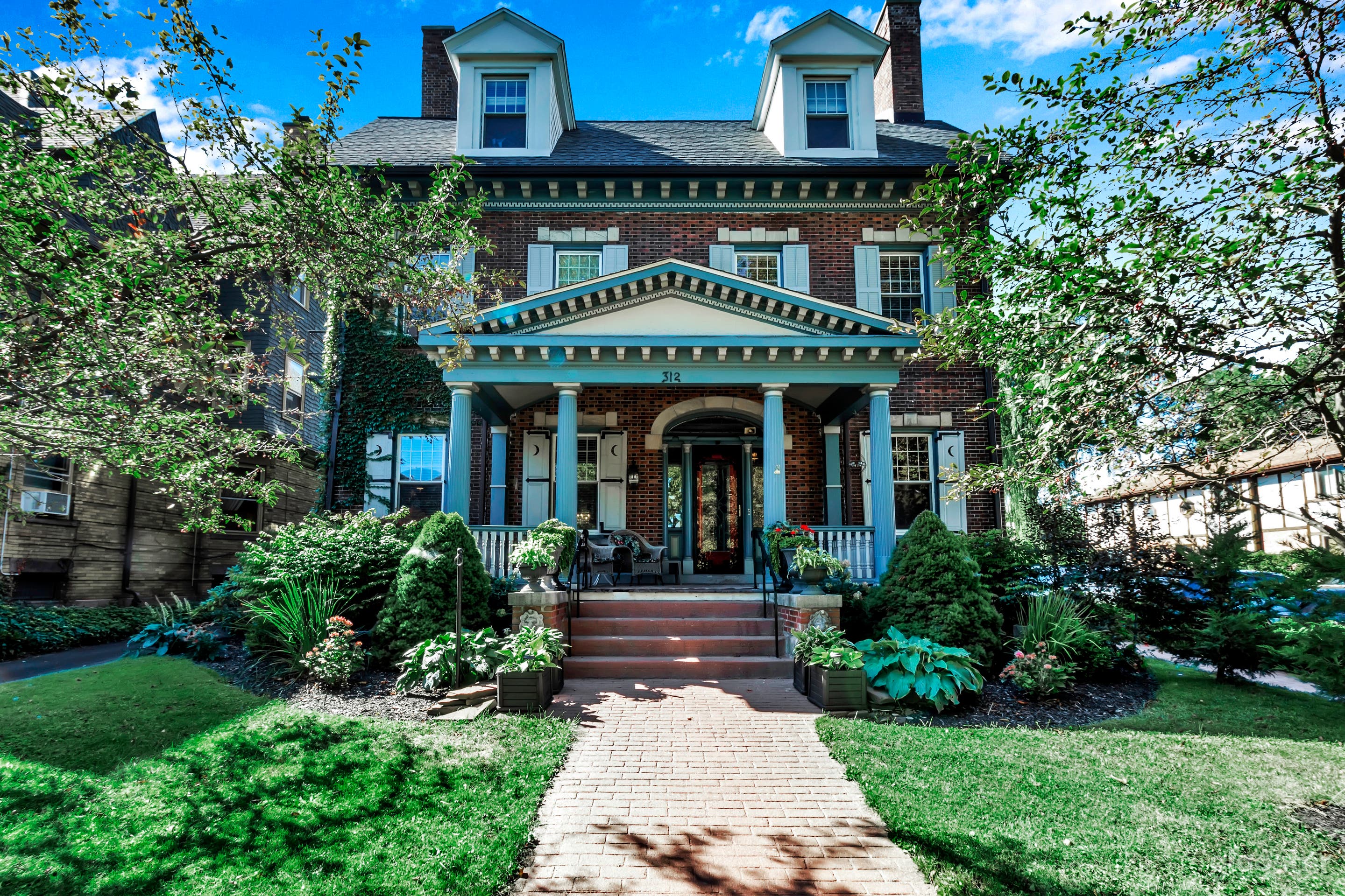 Front of 312 Summer St., Buffalo NY