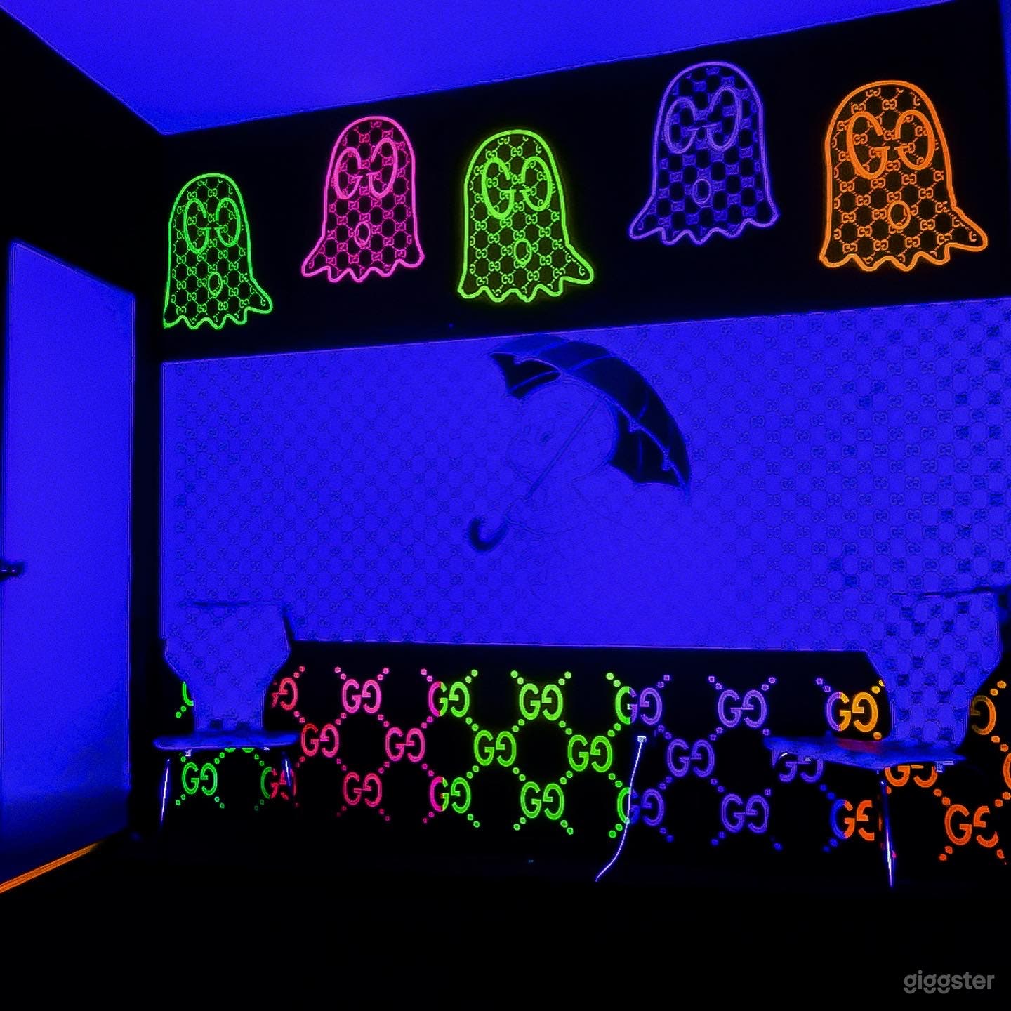 Themed Mural One A Kind Space !! Photo 1