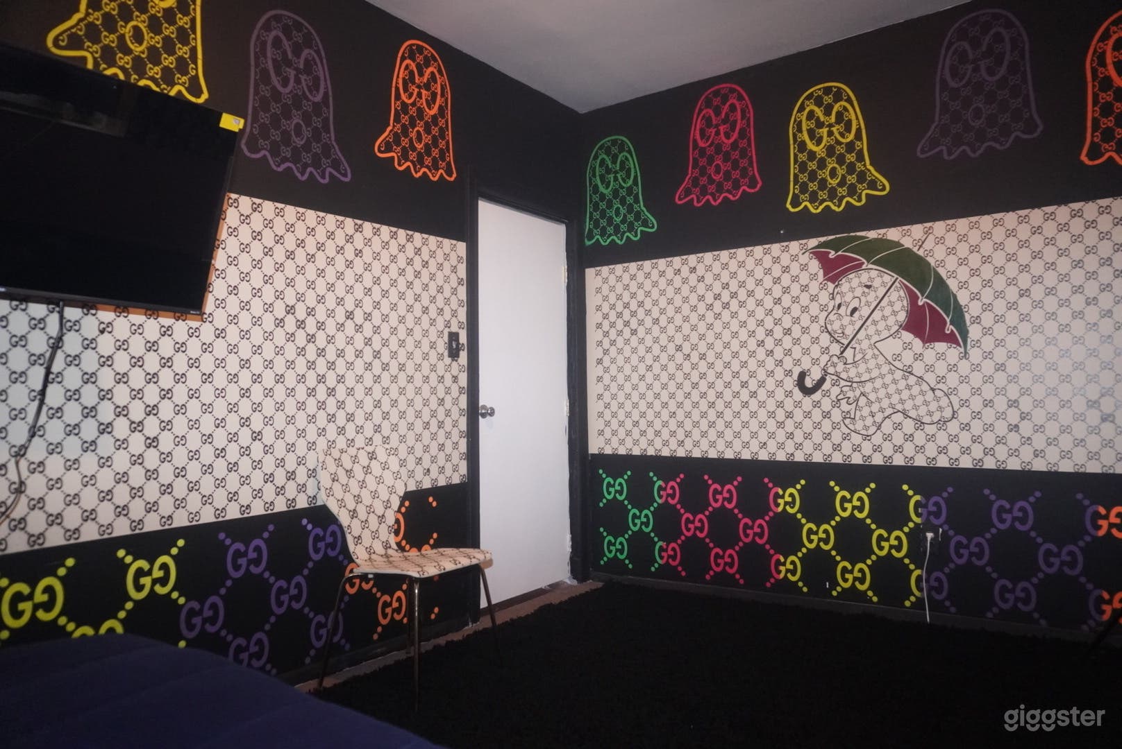 Themed Mural One A Kind Space !! Photo 3