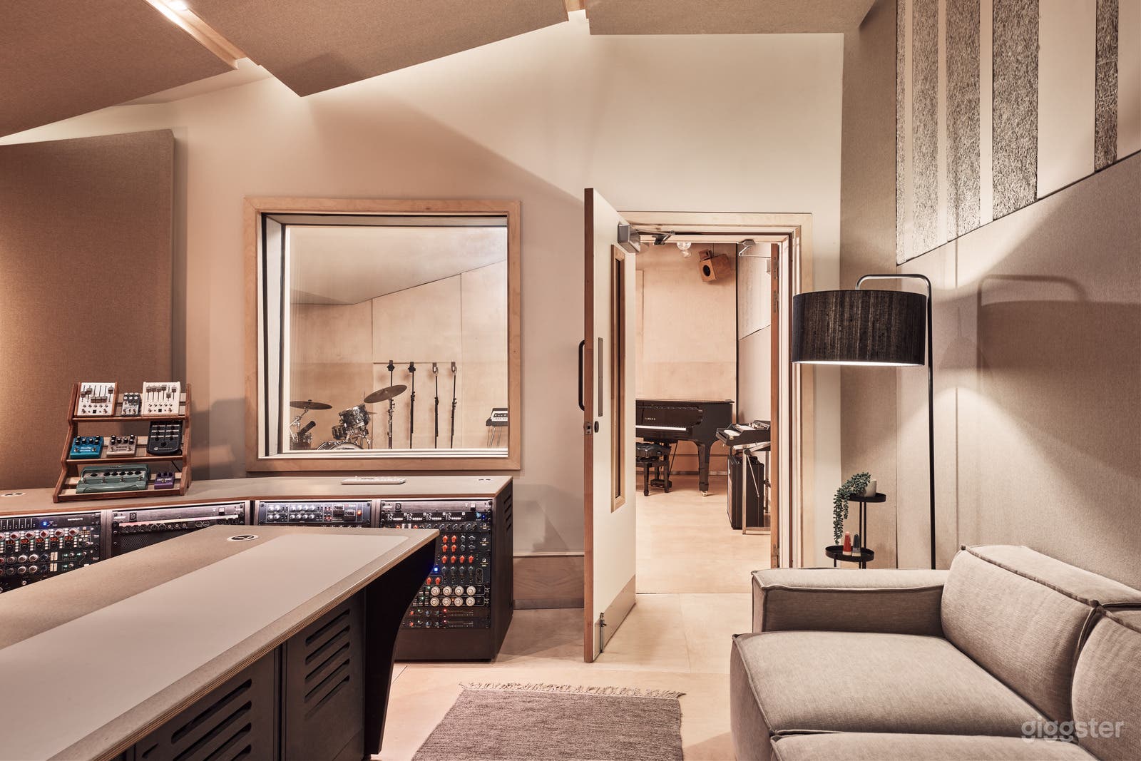 The Club Recording Studio Photo 4