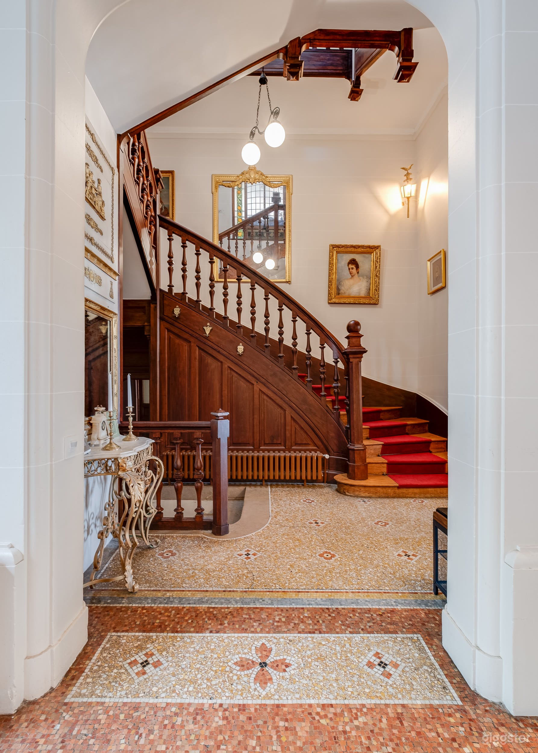 Photo de Elegant and Unique Mansion in the Heart of Lyon 3