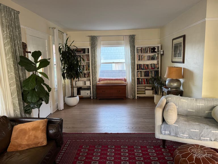  Charming Vintage 20th-Century Home in Eagle Rock 