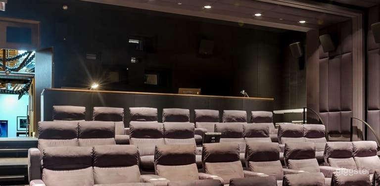  Unique Theater Experience | Northside Chicago 