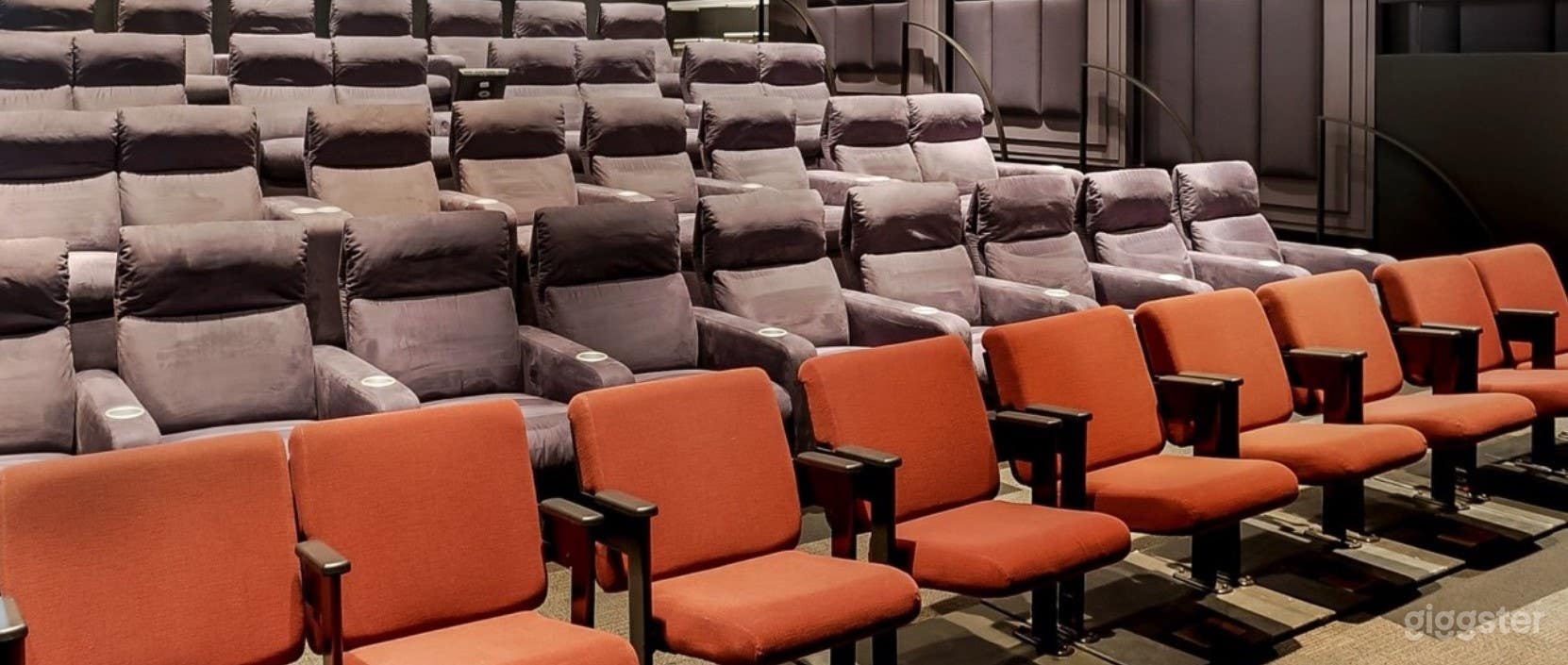 Unique Theater Experience | Northside Chicago Photo 4