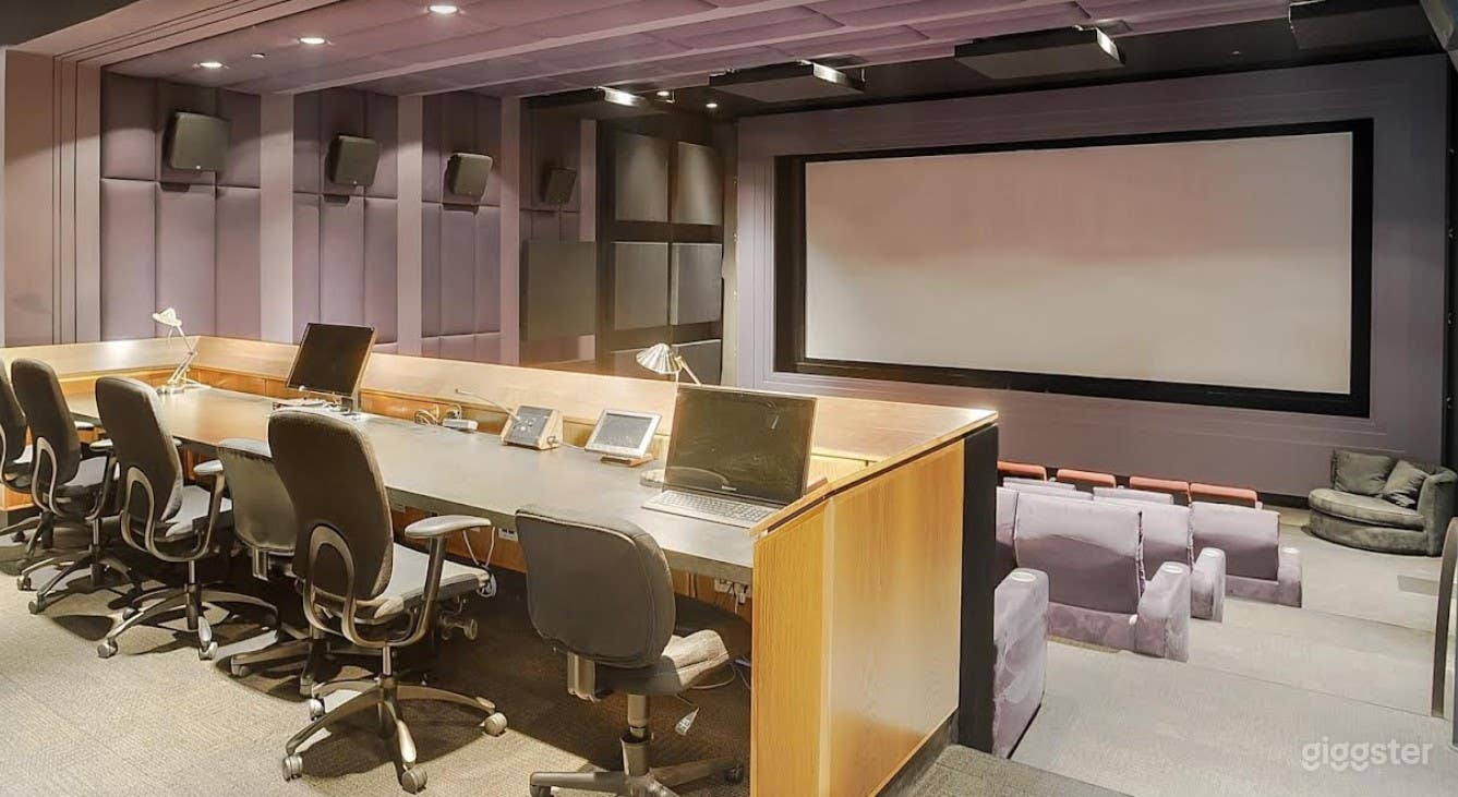 Unique Theater Experience | Northside Chicago Photo 2