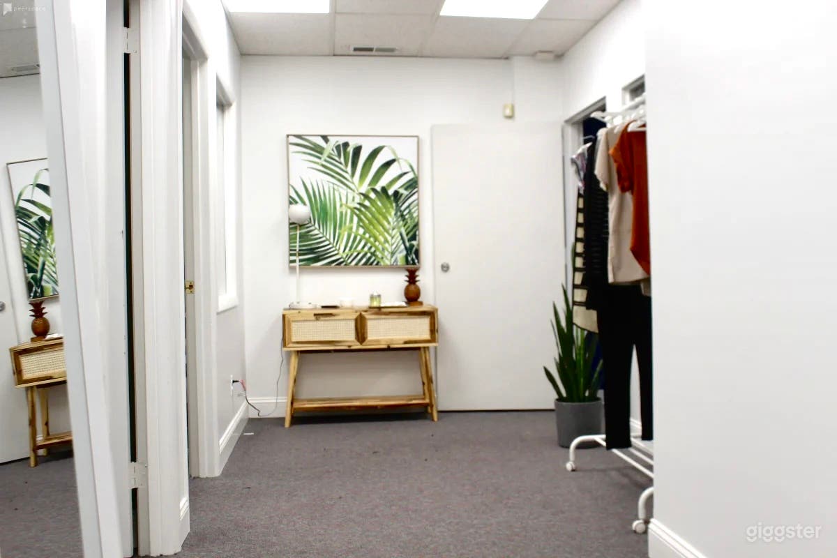 Awesome Creative Studio Space Photo 3