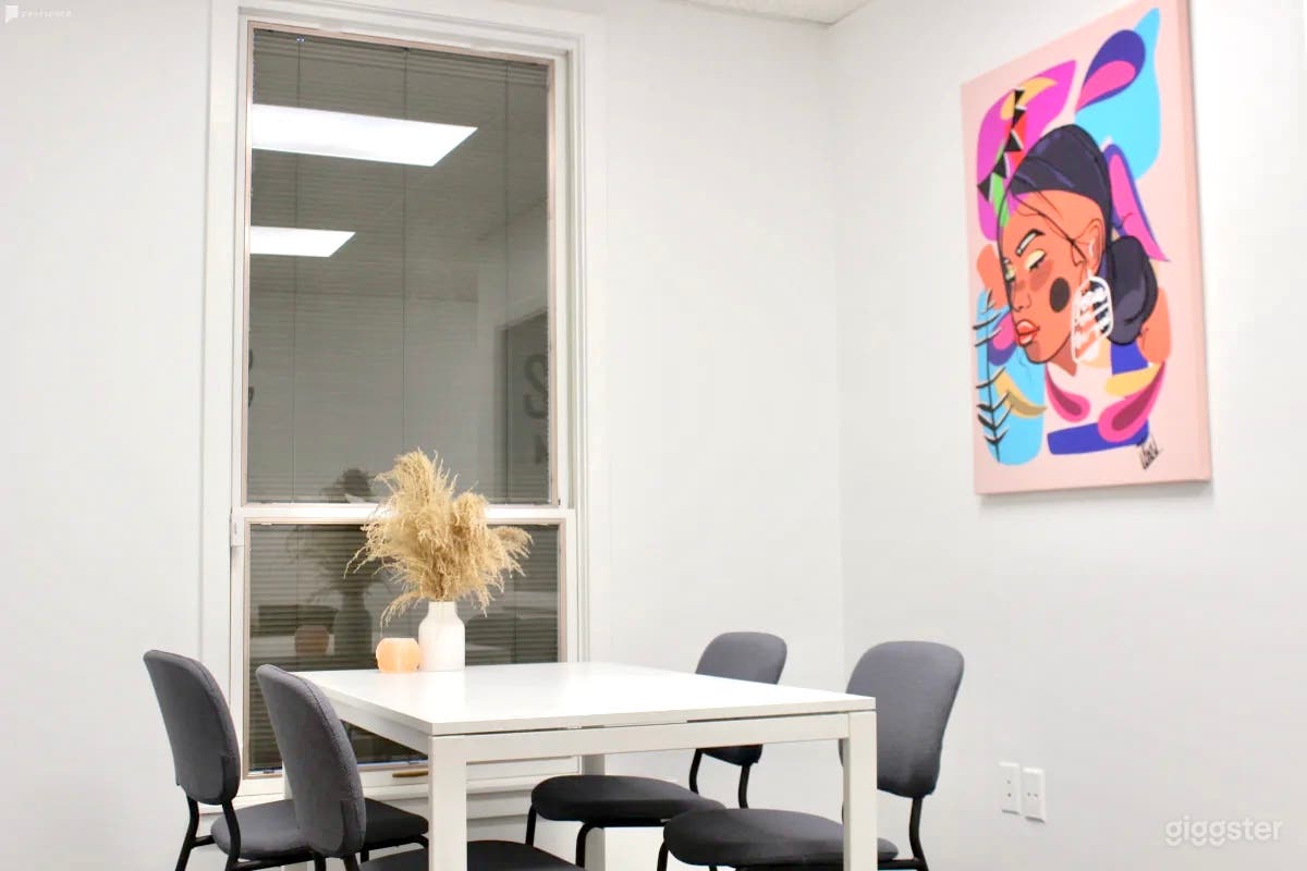 Awesome Creative Studio Space Photo 2