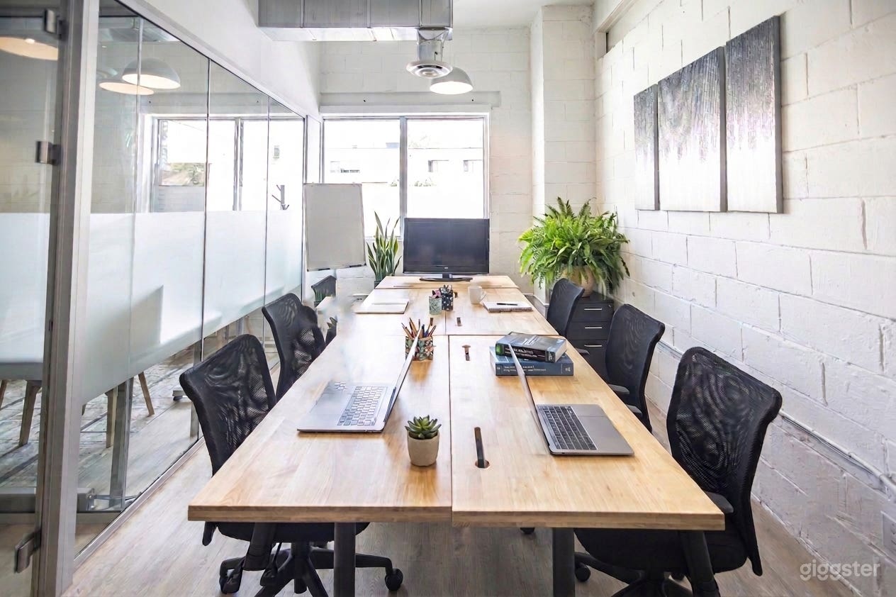 6+2-Person Office Photo 1