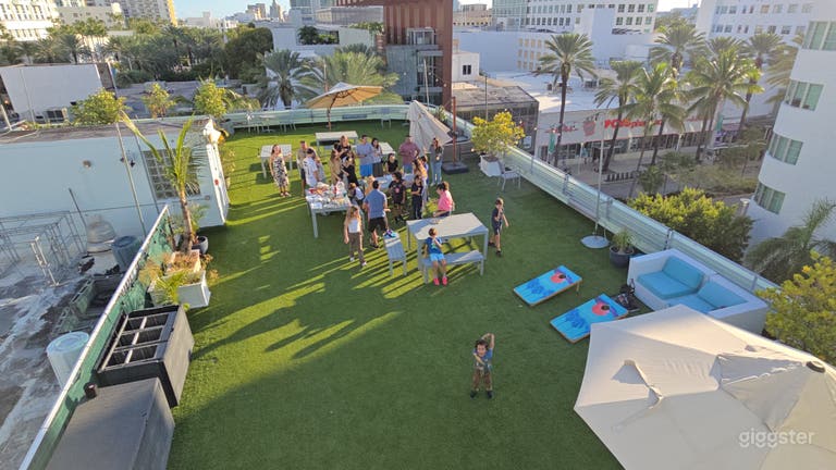  Spacious Rooftop Patio In The Heart Of Miami Beach 