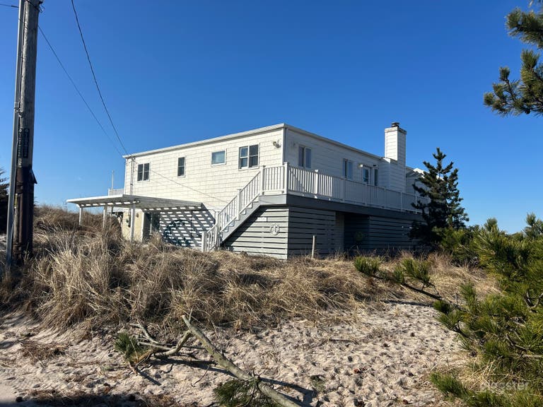  Ocean Front Home in Kismet Long Island, NY 