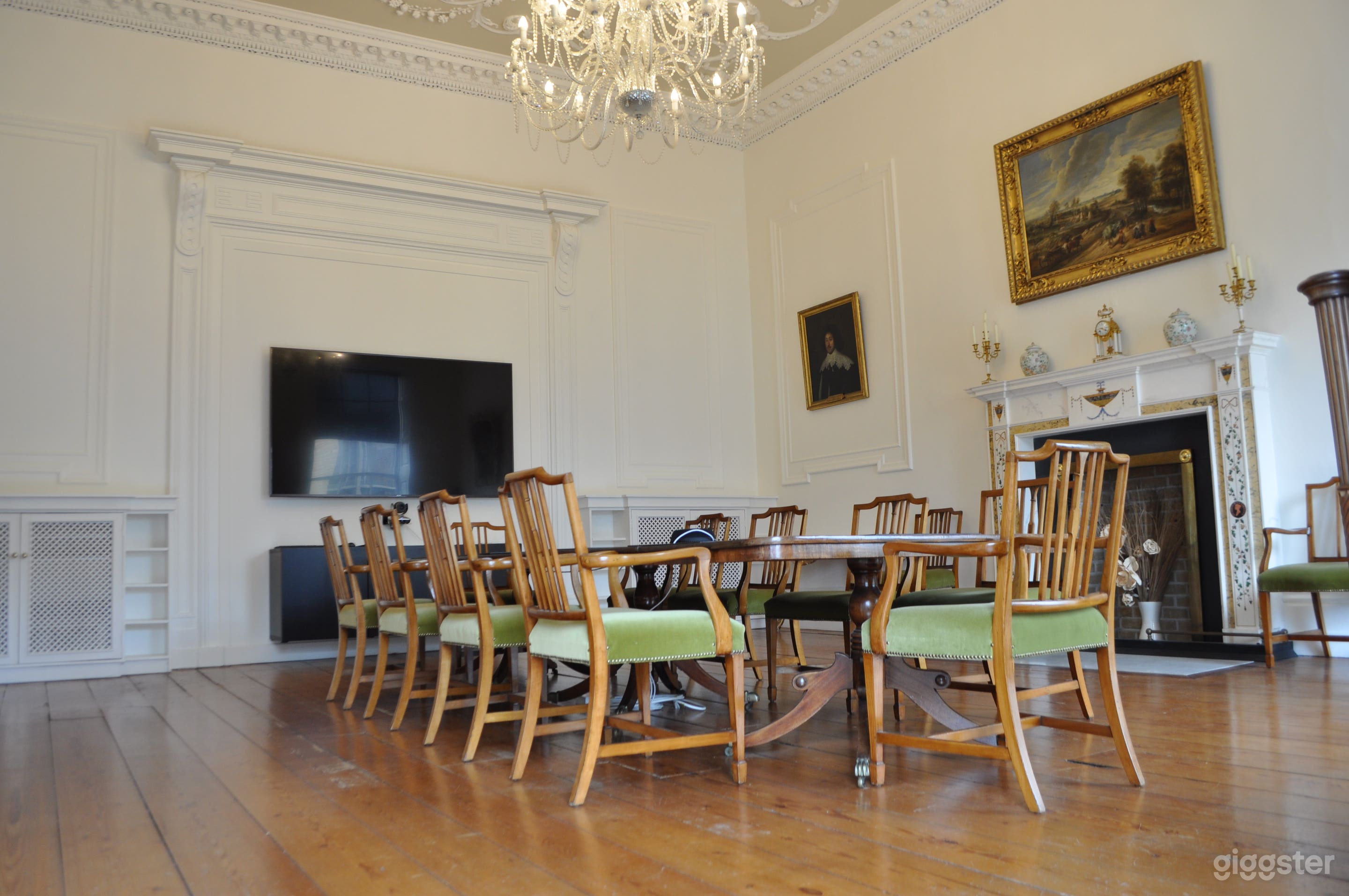 Exquisite Georgian Boardroom Photo 4