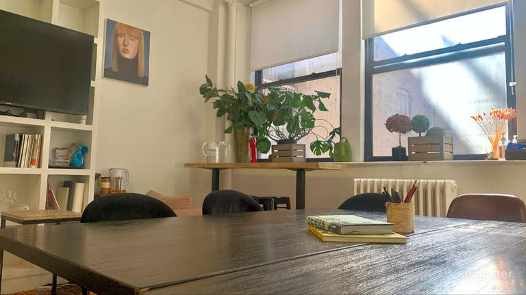  Beautiful and Bright Office and Gallery (Buyout) 