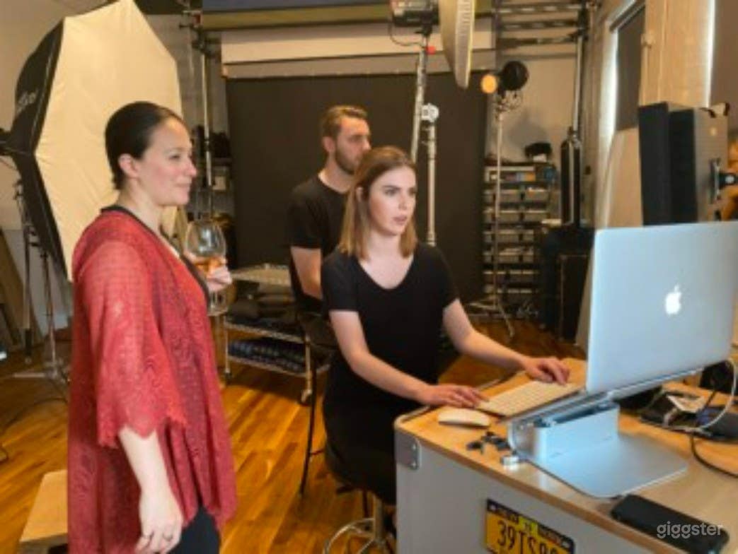 Modern Photo Studio Photo 3