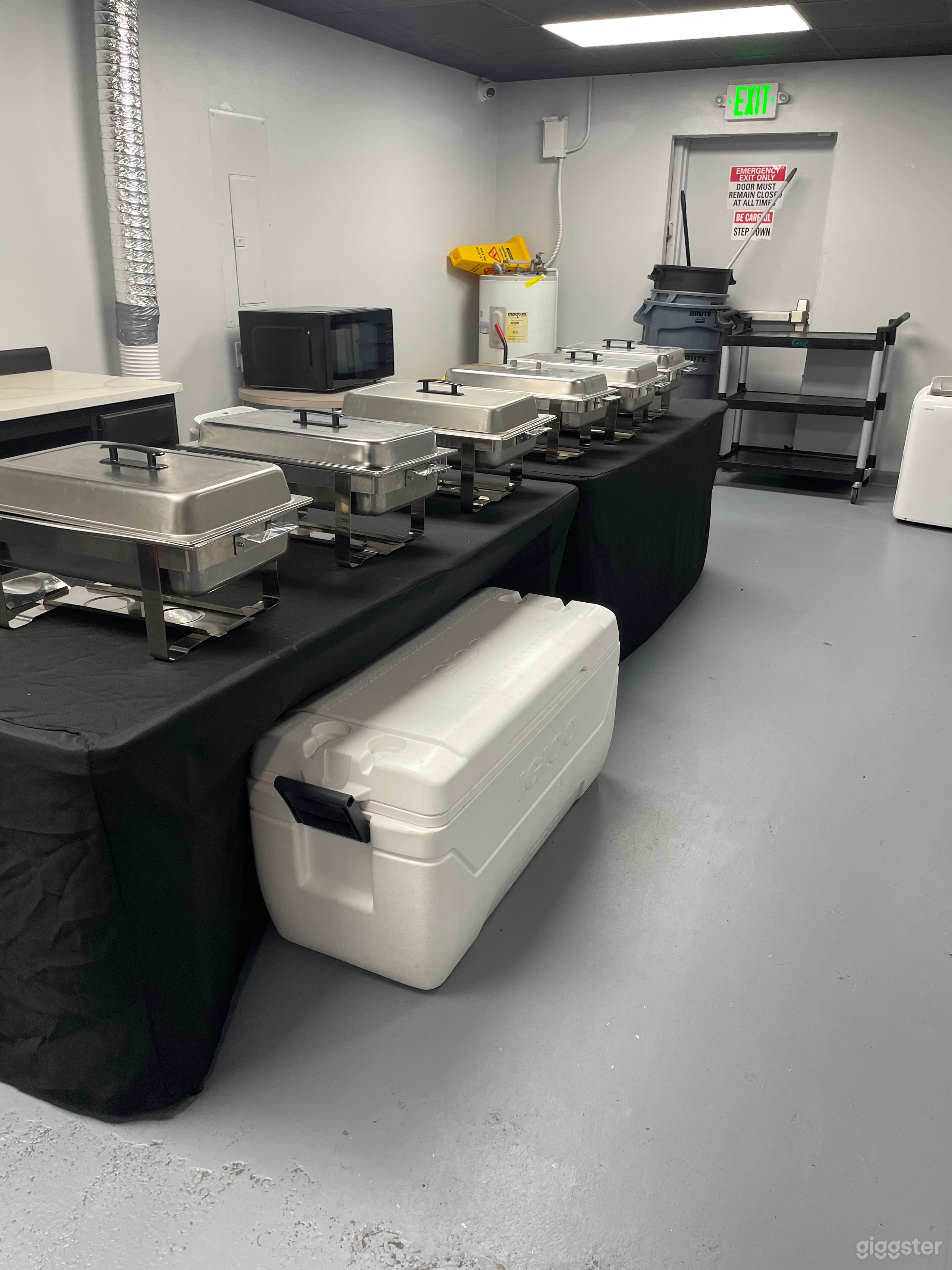 Premium Space for Events, Meetings, or Productions Photo 4