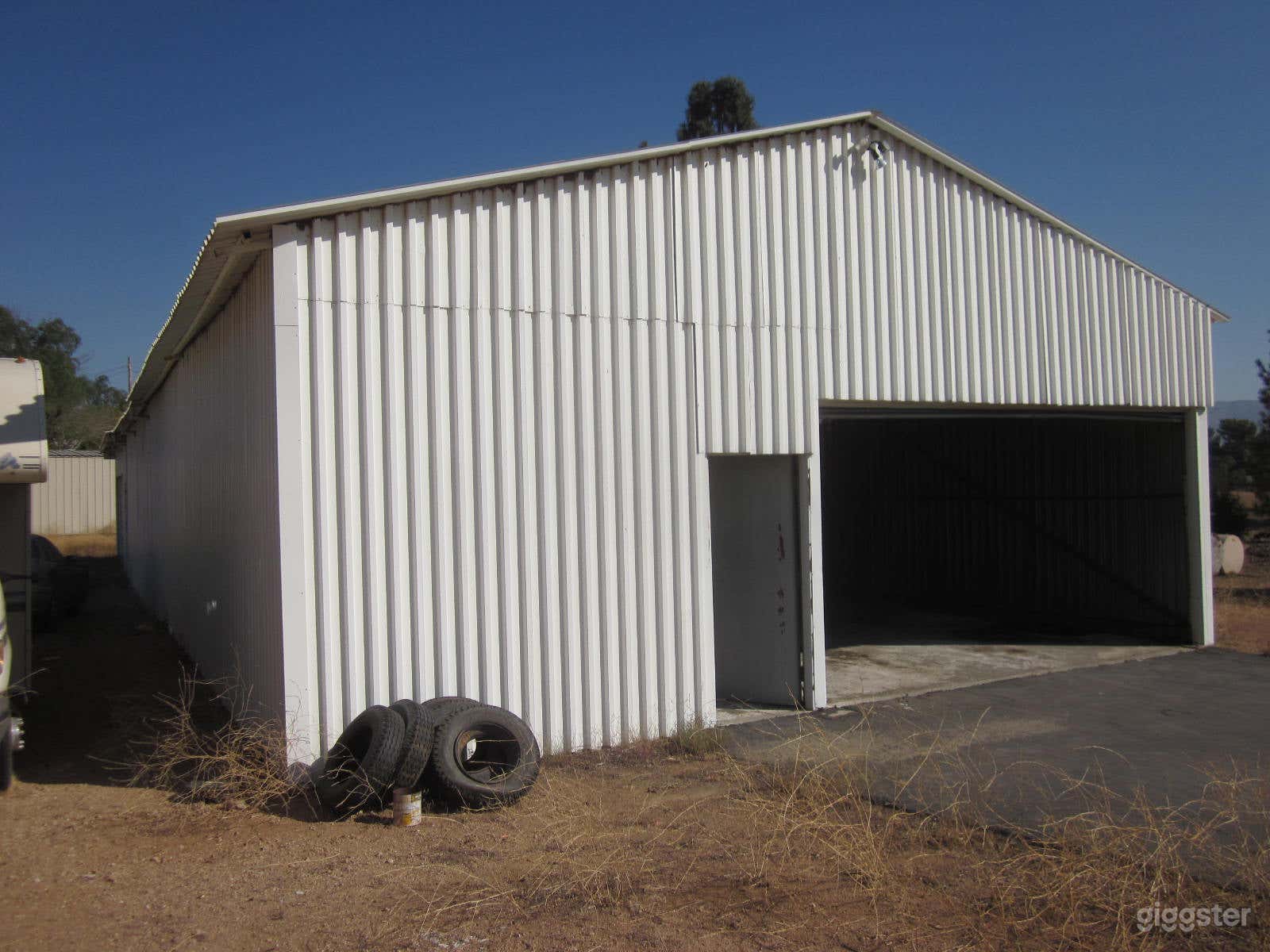 Warehouse front left view. You can dress it anyway you want inside or outside. Cement floor.