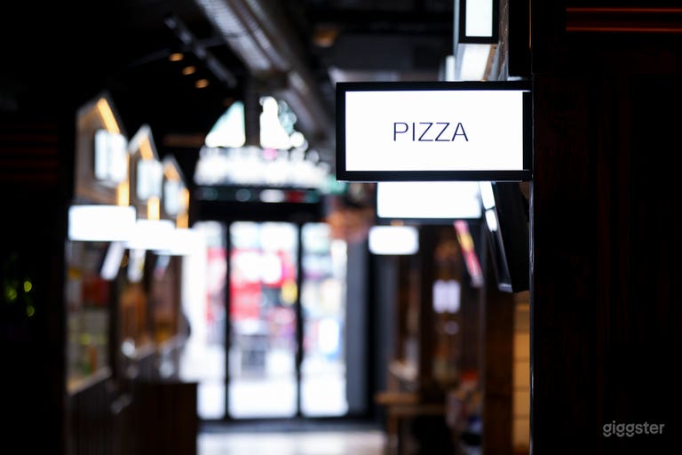  New Modern Food Hall & Cocktail Bar 