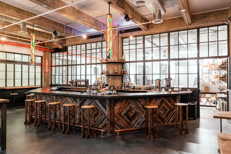  Distillery Cocktail Bar 