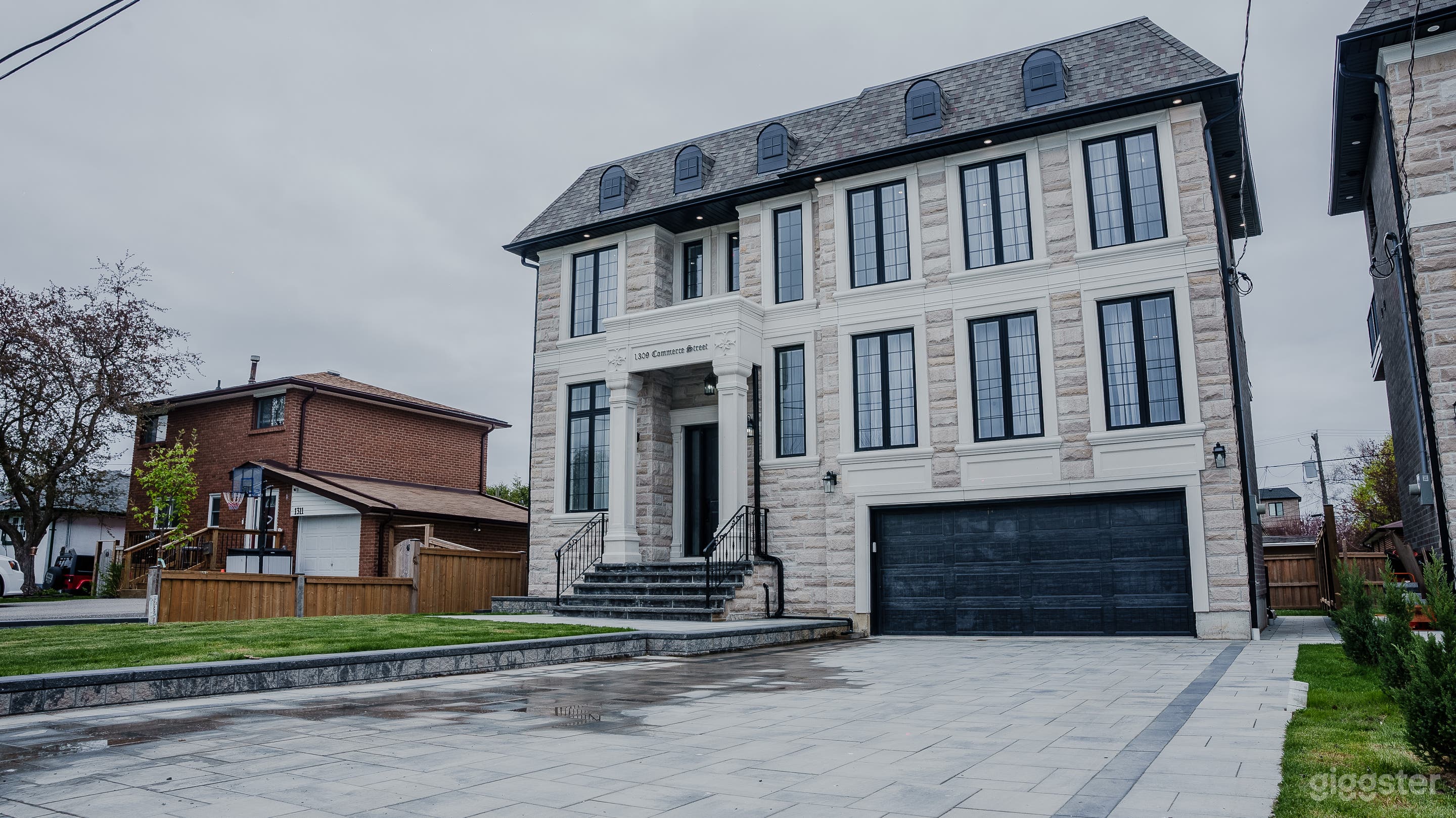 🎬 Lakeside Elegance Meets Modern Comfort Photo 2