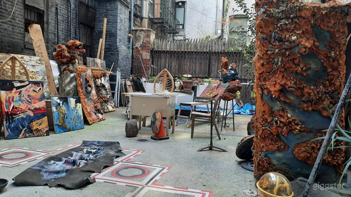 Downtown Gallery Patio &amp; Performance Space Photo 1